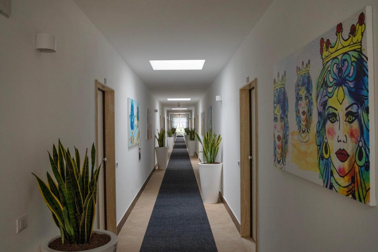 Oasi Smart Rooms Caltanissetta Ngoại thất bức ảnh
